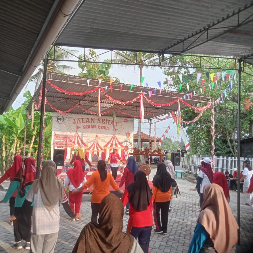 Warga Serut Antusias Ikuti Jalan Sehat dan Senam Ceria Sambut HUT RI ke-80